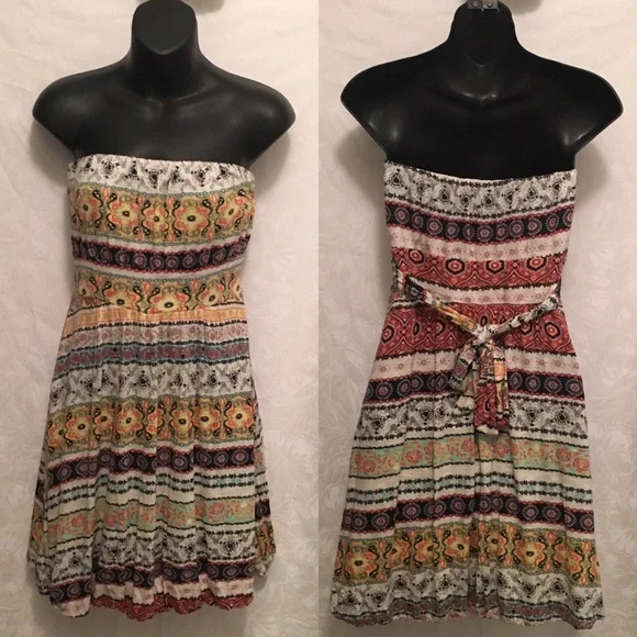 Strapless Patterned Dress - Picture 2 of 2